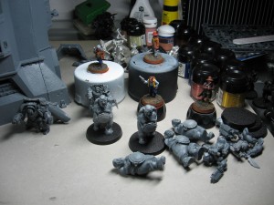 Cowboys, Ogryns, Inquisitor und Space Wolves